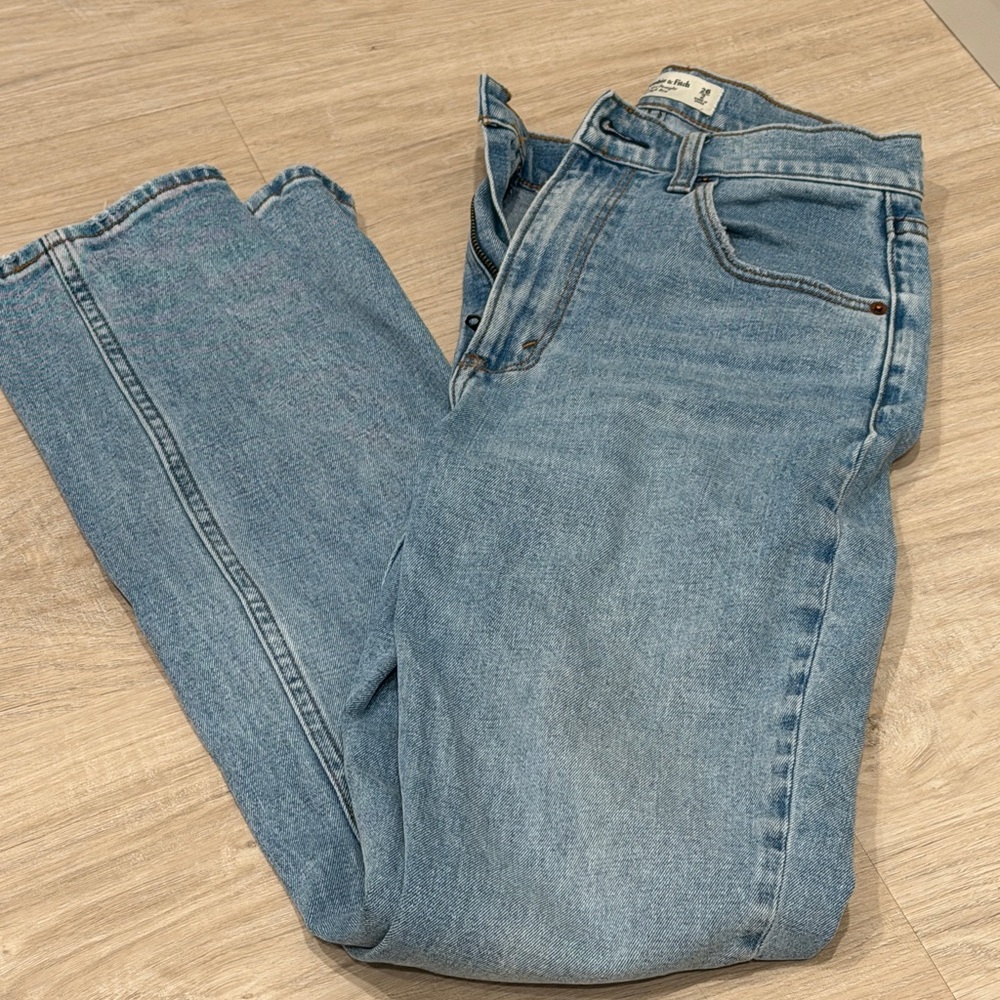 Abercrombie & Fitch 90s ultra high rise slim Straight Leg Jeans